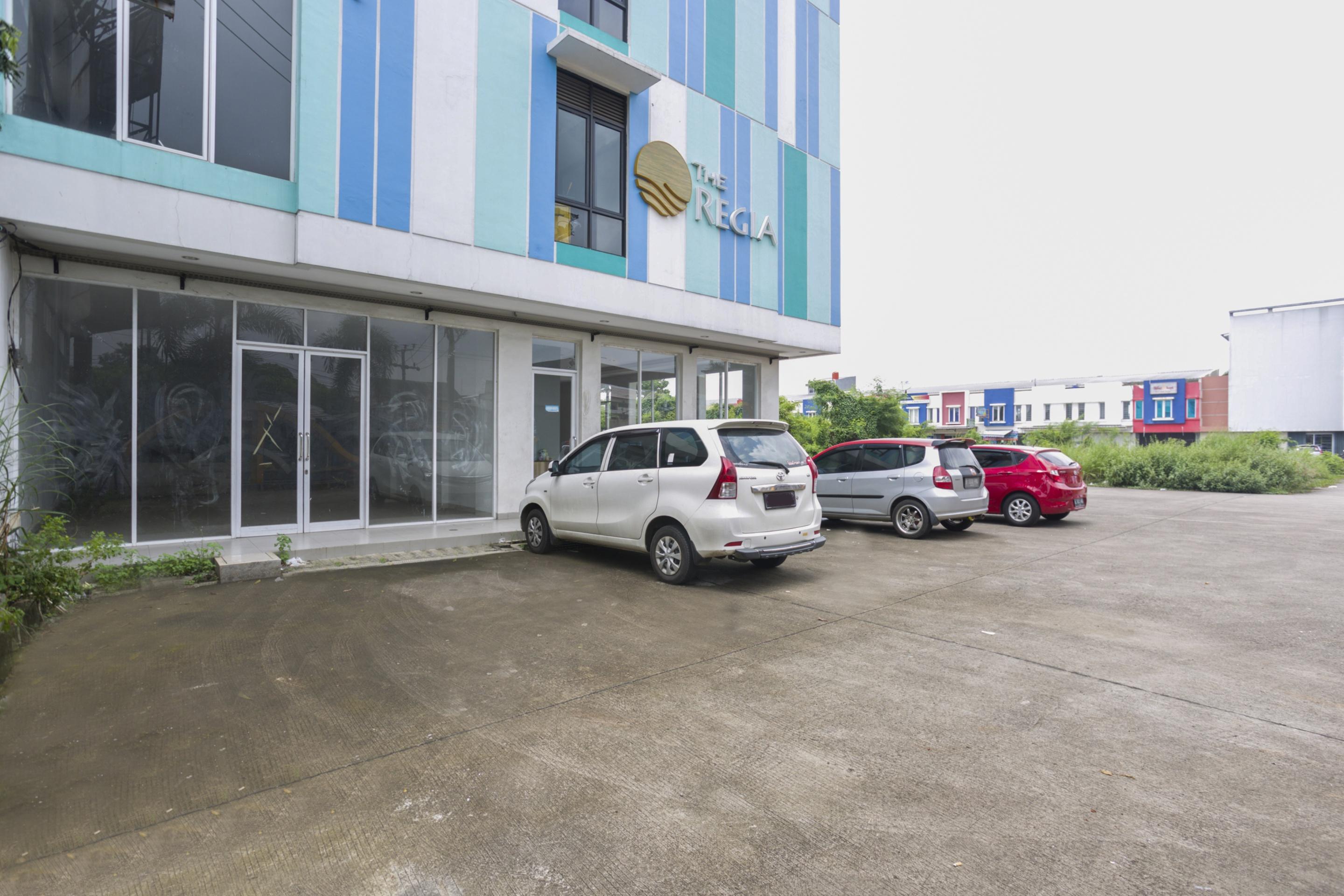Collection O Bekasi Timur Near Gedung Juang Formerly Regia Tambun Esterno foto
